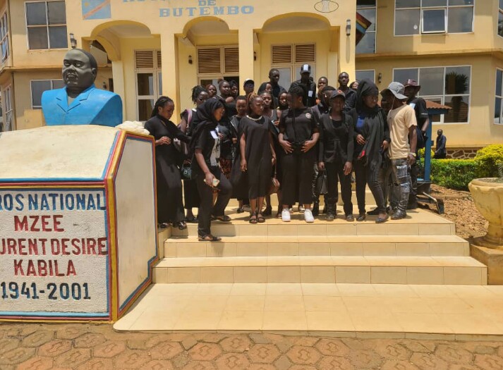 Les étudiants de l'Institut Supérieur de Commerce de Butembo apportent espoir et solidarité aux détenus de la prison centrale de Butembo